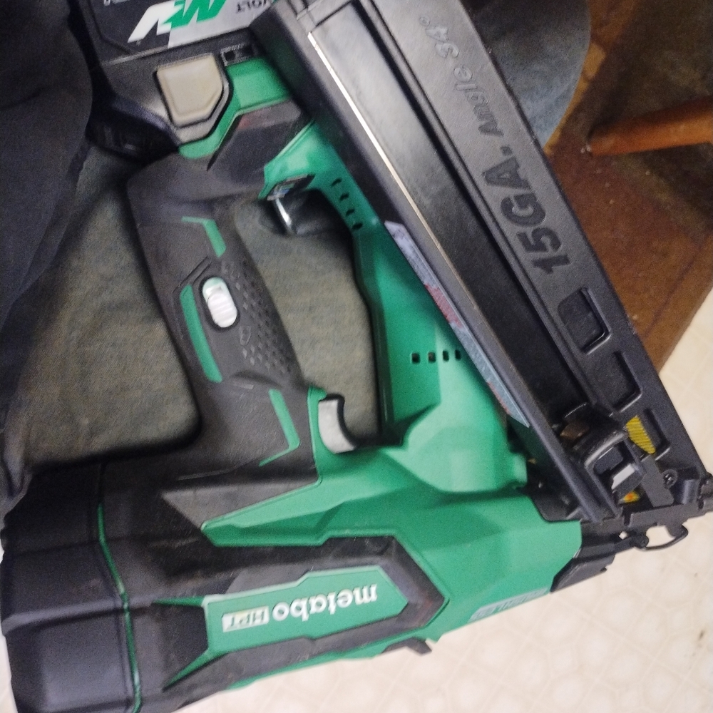 Matebo 15ga 18v 34° finish nailer